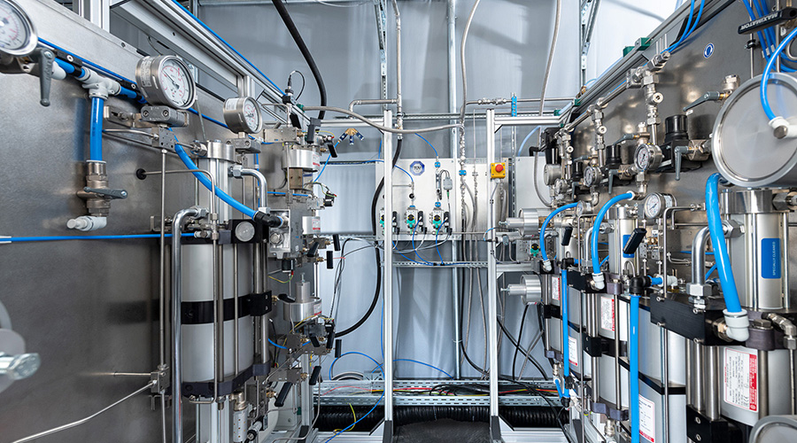 TÜV SÜD, Garching Hydrogen Laboratory, multi-stage hydrogen compressor