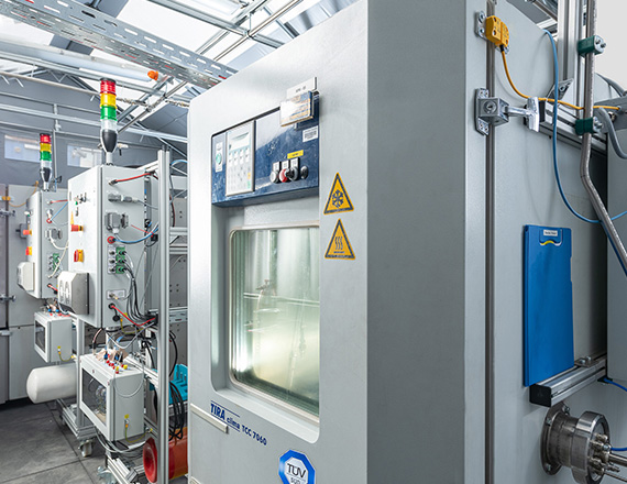 TÜV SÜD, Garching Hydrogen Laboratory, Pressure Cycler with Temperature Chamber