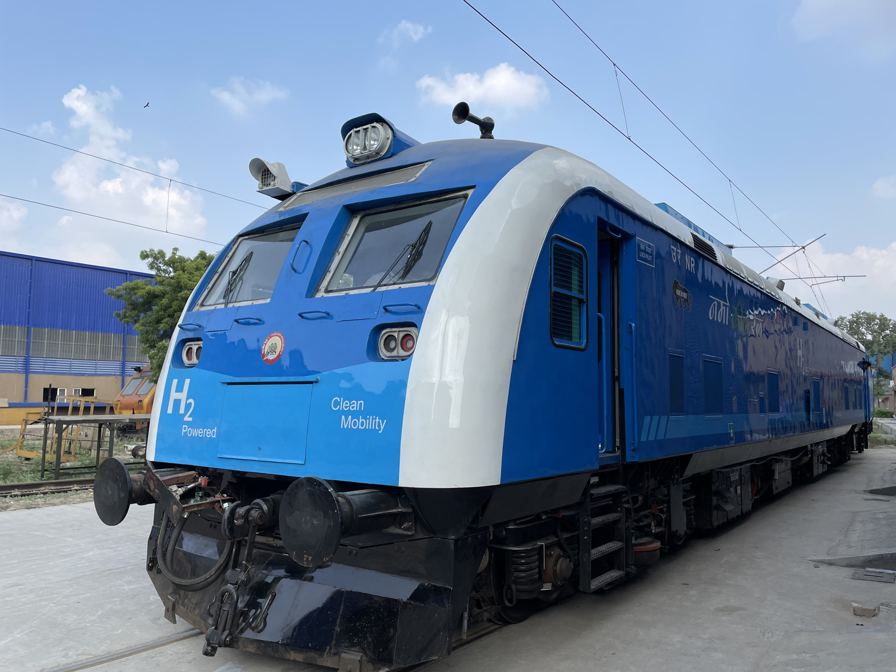 TÜV SÜD and MEDHA collaborate on Hydrogen-powered Rail Vehicles