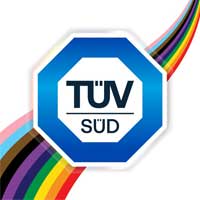 Das TÜV SÜD-Logo im blauen Achteck auf einem Regenbogen, der als Symbol für die LGBTIQ+-Community steht.