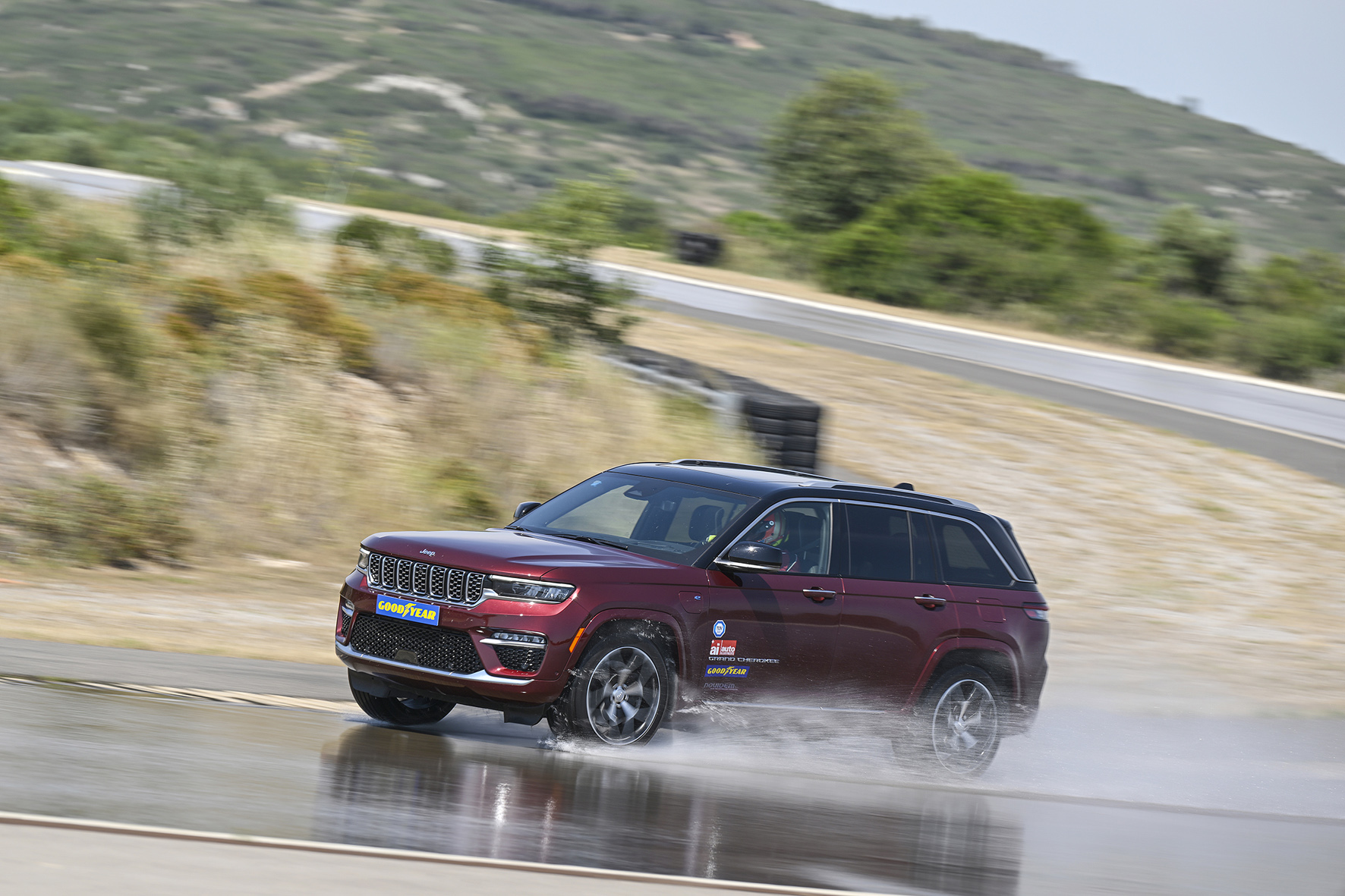 ts-pr-reifentest-auto-illustrierte