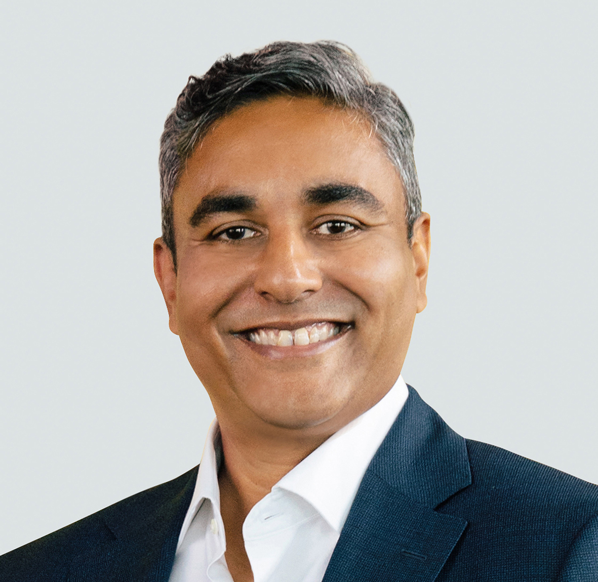 Ishan Palit, Interim Chief Executive Officer (CEO / Vorsitzender des Vorstandes) 