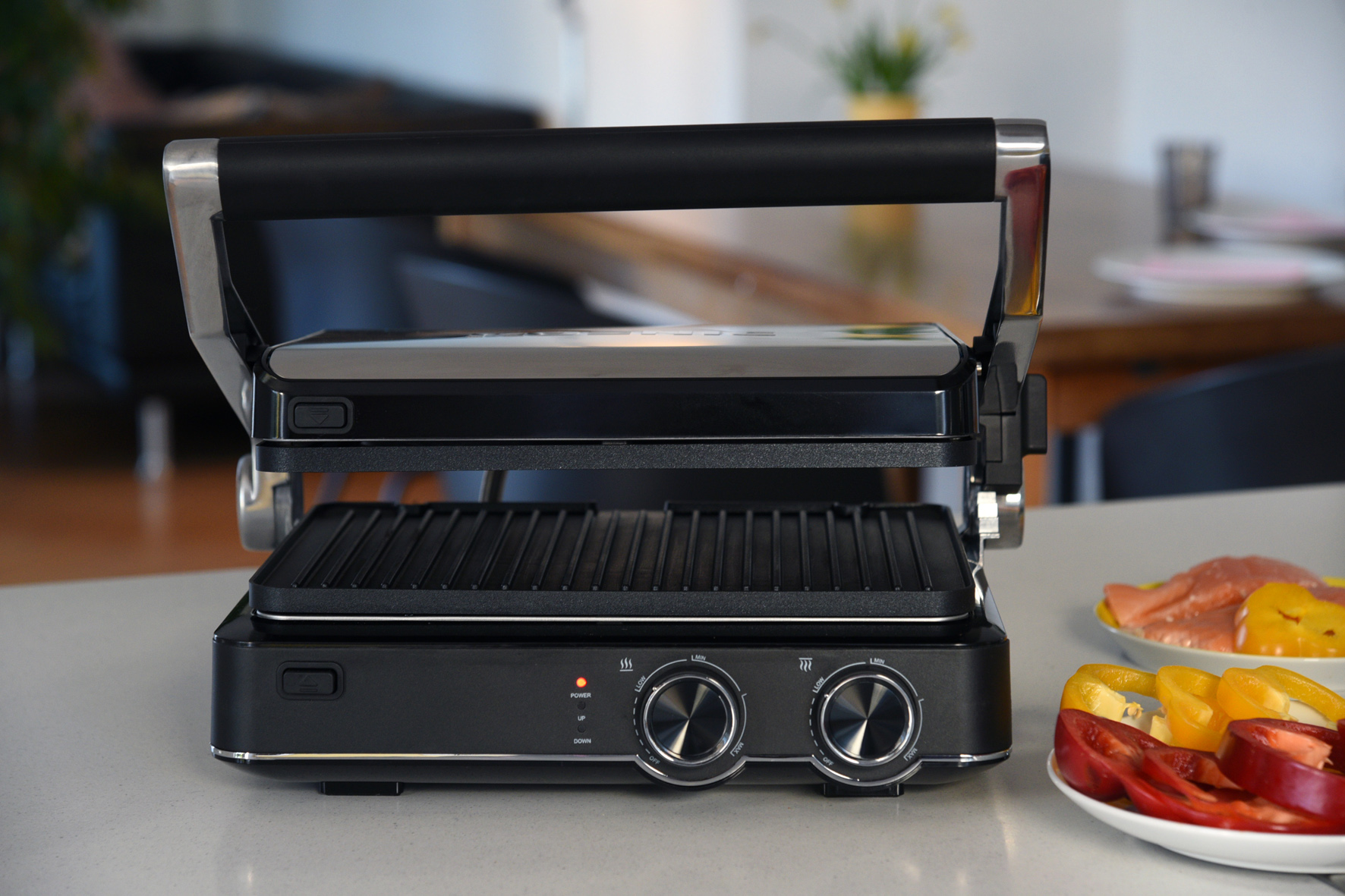 Kontaktgrill geoeffnet