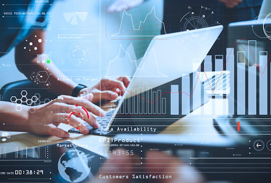 Transparentes Dashboard mit technischen Anzeigen