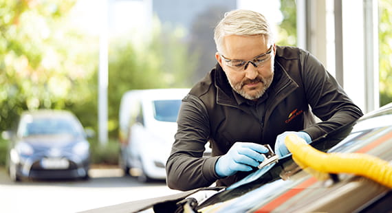 Carglass® setzt auf TÜV SÜD geprüfte Kundenzufriedenheit