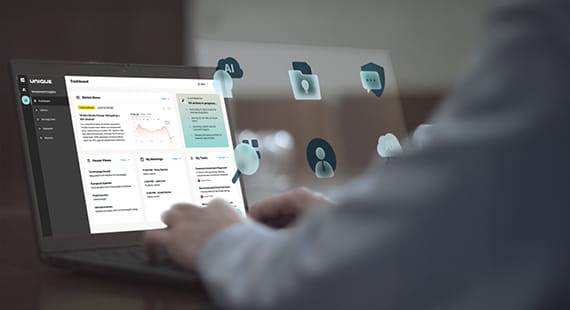 Case Study zur ISO 42001 Laptop Screen