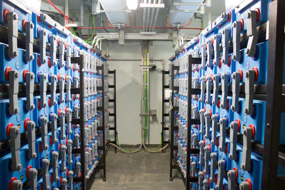 Prüfung stationärer Energiespeicher