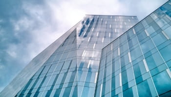 Simulaciones energéticas y lumínicas en un edificio en España