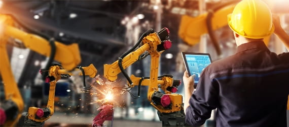 How Industry 4.0 and Green Technology Innovation Shape Sustainable Industries