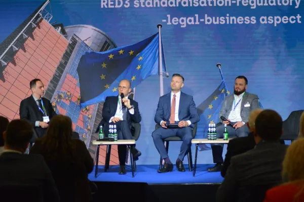 Panel Karol Kruszak H2poland - RED III