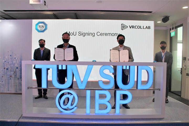 MoU Signing with VRCollab