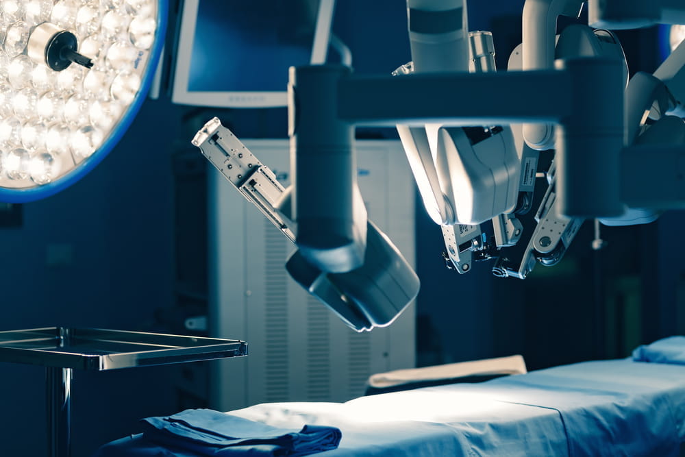 surgical-room-hospital-robotic-technology-equipment