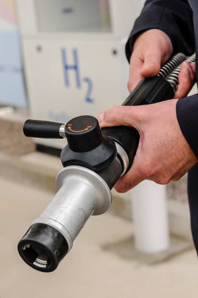 Testing dispensed quantity at hydrogen refuelling stations