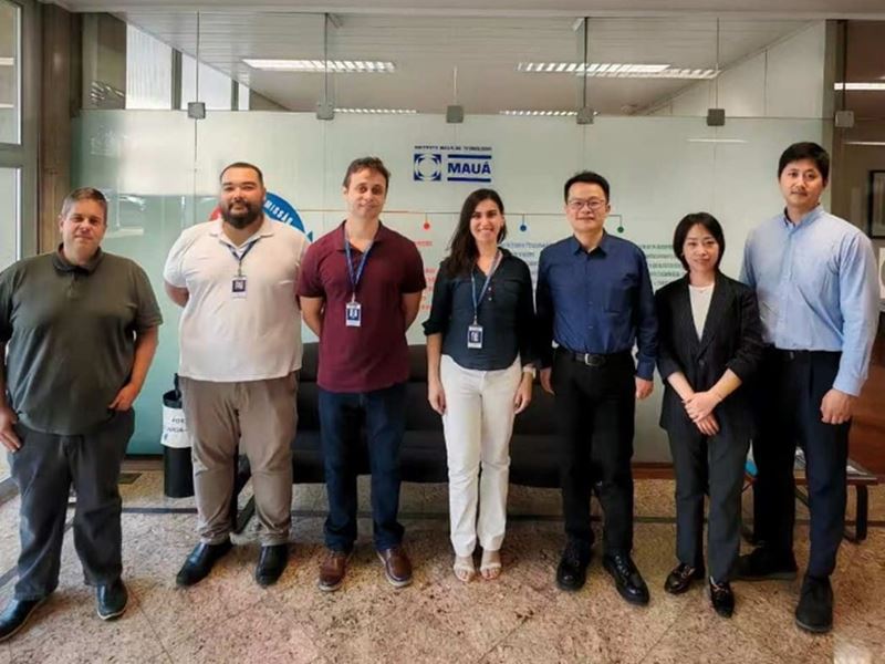 TÜV南德交通服务部团队与毛阿理工学院(Instituto Mauá de Tecnologia)代表合影