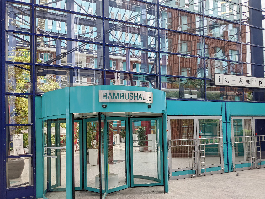T&Uuml;V S&Uuml;D Akademie Berlin Eingang