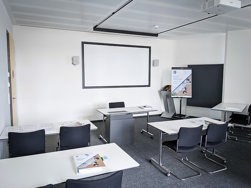 T&Uuml;V S&Uuml;D Akademie Mannheim Schulungsraum