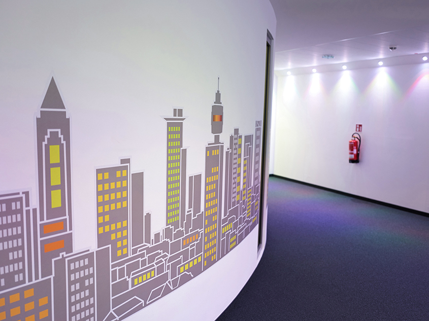 T&Uuml;V S&Uuml;D Akademie Frankfurt Flur