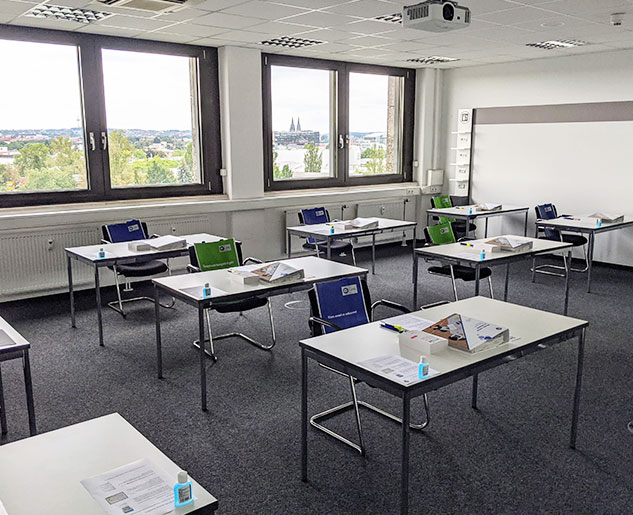 T&Uuml;V S&Uuml;D Akademie Regensburg Schulungsraum