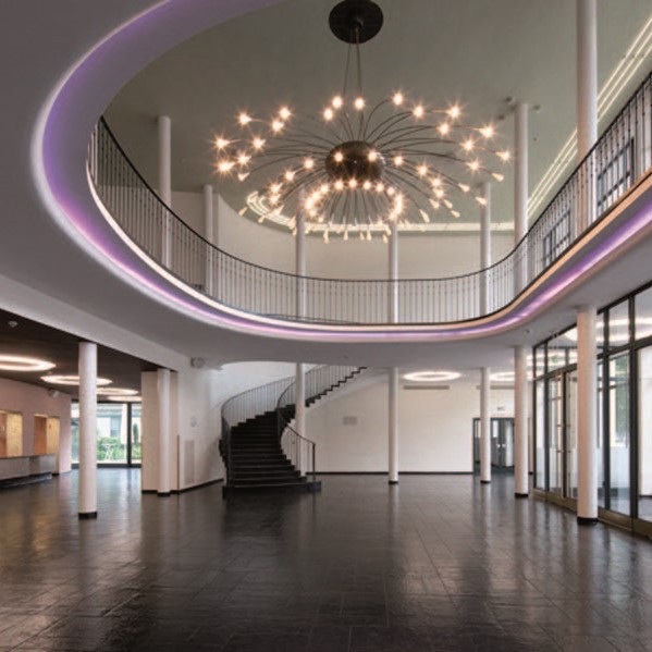 Old Congress Hall, foyer and staircase